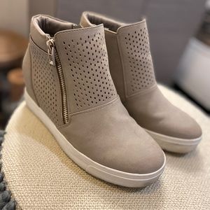 Call it spring sneaker wedge